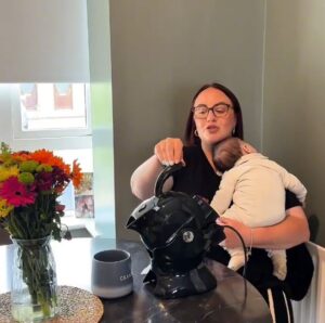 Amy from Shapes & Shadows Sings the praises of the Uccello Kettle